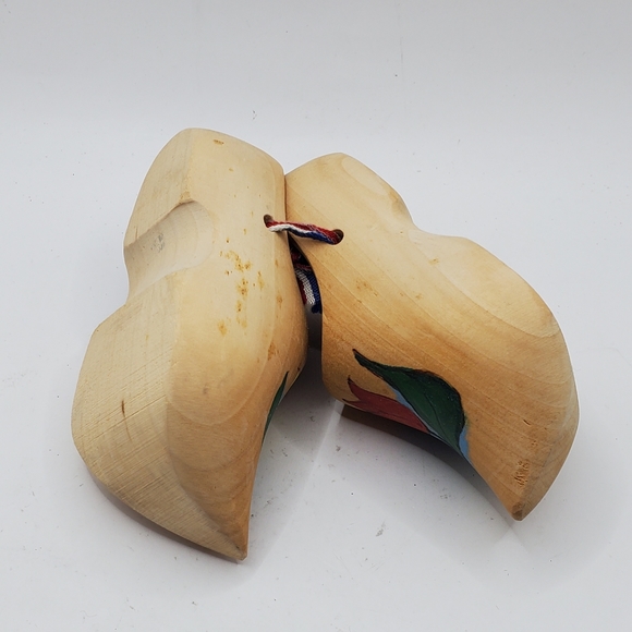 Vintage 1994 Dutch Wooden Shoes Mini Clogs Holland Carved Hand Painted Tulip 5" - Picture 9 of 10